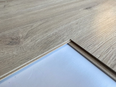 Ламинат Swiss Krono Caspian 7049 Дуб Милано Натуральный